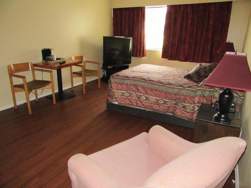 פורט הארדי Providence Place Inn מראה חיצוני תמונה